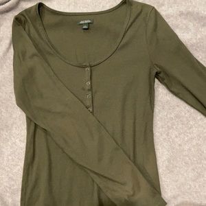 green long sleeve top